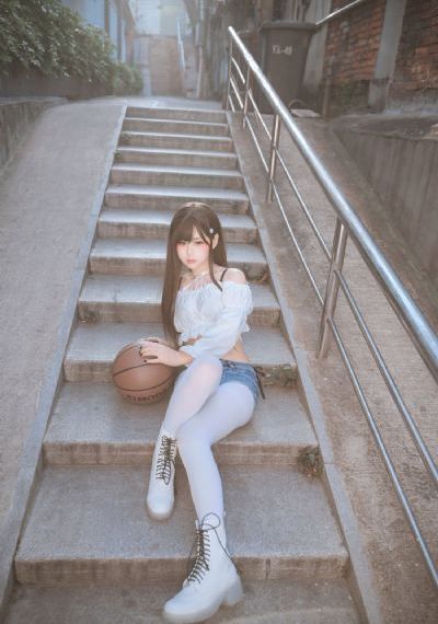 年轻貌美的后妈3_BD韩语电影完整版