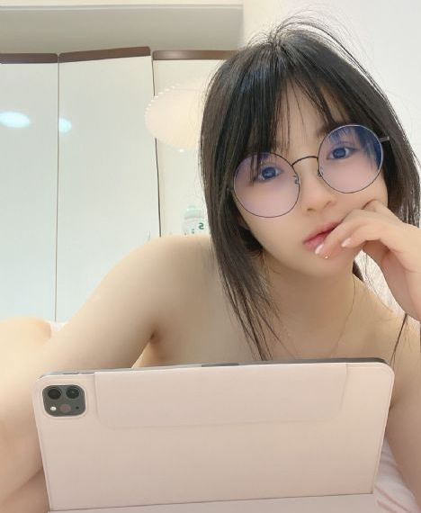 电影不扣钮的女孩_BD高清免费观看