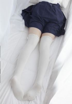 奈奈美岬被老人中出在线播放_720高清在线