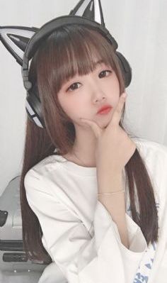 旧番即使如此我依然爱着你_十万网红美女美酱